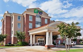 Holiday Inn Express & Suites Baton Rouge East